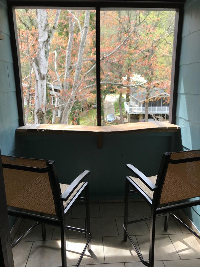 Riverside Lodge At 烟囱岩 外观 照片